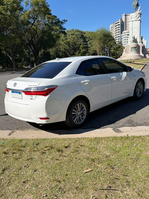 VENDO COROLLA 2017