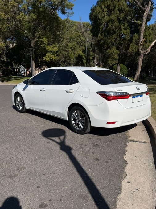 VENDO COROLLA 2017