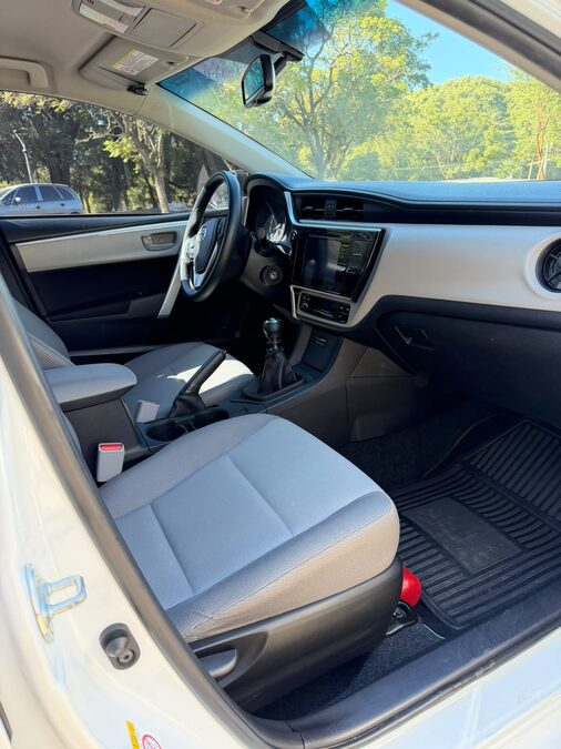 VENDO COROLLA 2017