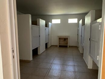 Camino Cuchilla Grande 3017 / Gran salon + casa
