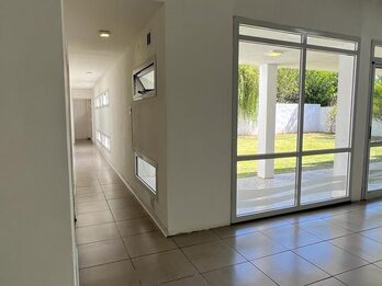 Camino Cuchilla Grande 3017 / Gran salon + casa