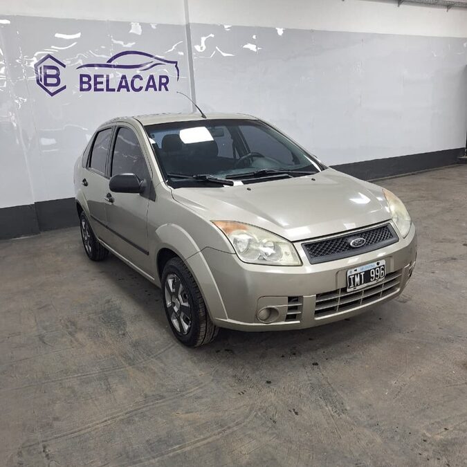 FORD FIESTA MAX 1.6L - 2010 - 193.000 KMS