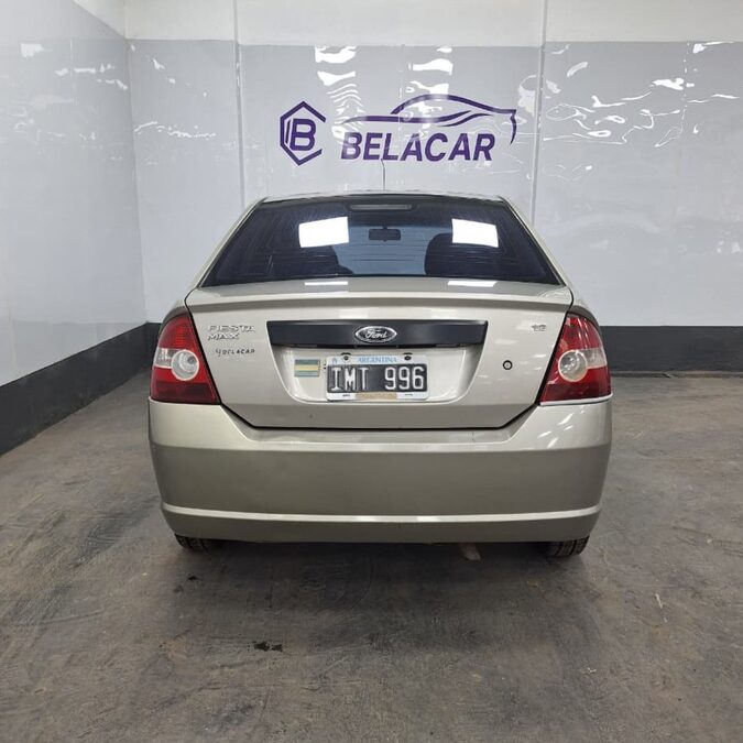 FORD FIESTA MAX 1.6L - 2010 - 193.000 KMS
