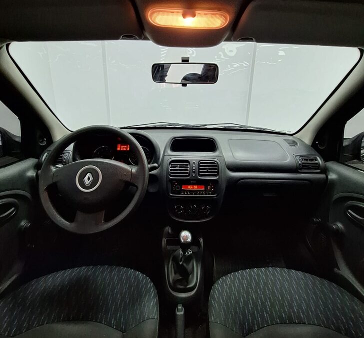RENAULT CLIO MIO CONFORT - 2015 - 179.000 KMS