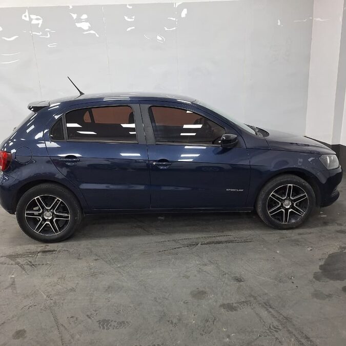 VOLKSWAGEN GOL SPORTLINE 1.6 5P – 2015 – 128.000 KM