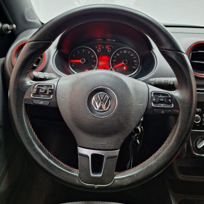 VOLKSWAGEN GOL SPORTLINE 1.6 5P – 2015 – 128.000 KM