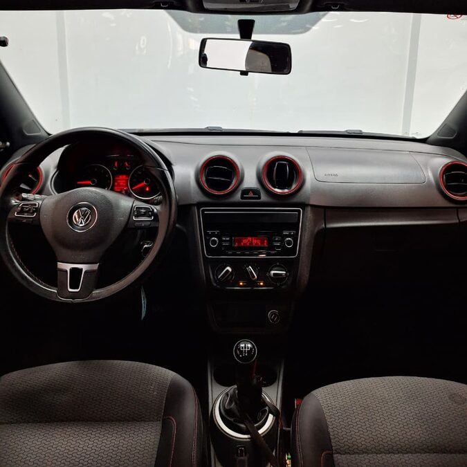 VOLKSWAGEN GOL SPORTLINE 1.6 5P – 2015 – 128.000 KM
