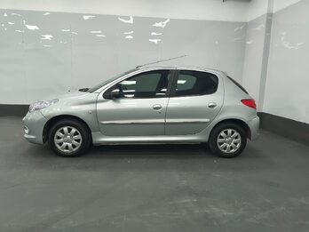 PEUGEOT 207 COMPACT - 2011 - 149.000 KMS