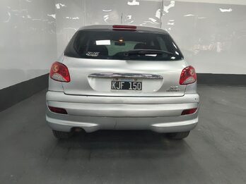 PEUGEOT 207 COMPACT - 2011 - 149.000 KMS