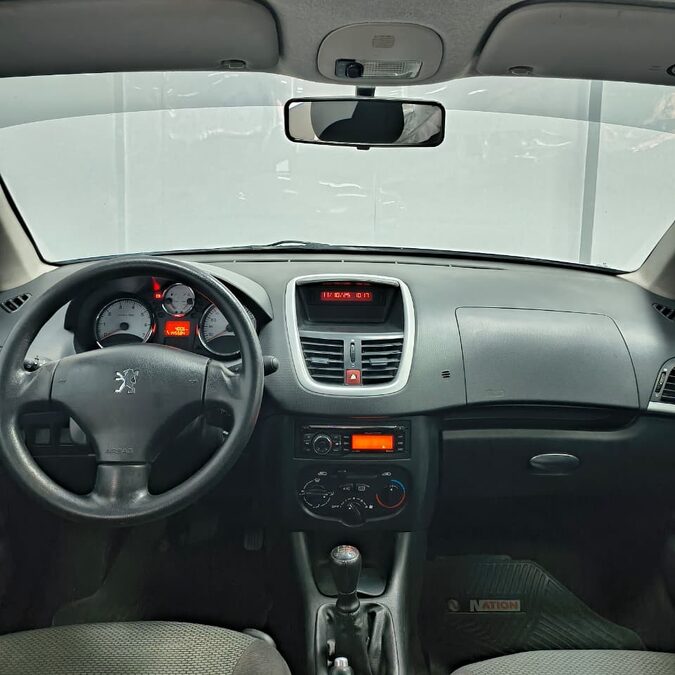 PEUGEOT 207 COMPACT - 2011 - 149.000 KMS