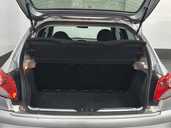 PEUGEOT 207 COMPACT - 2011 - 149.000 KMS