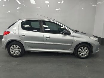 PEUGEOT 207 COMPACT - 2011 - 149.000 KMS