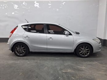 HYUNDAI I30 GLS SEG – 2012 – 136.000 KMS