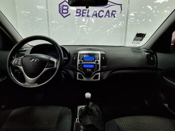 HYUNDAI I30 GLS SEG – 2012 – 136.000 KMS