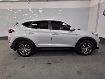 HYUNDAI TUCSON 2WD 2.0 – 2017 – 84.000 KMS