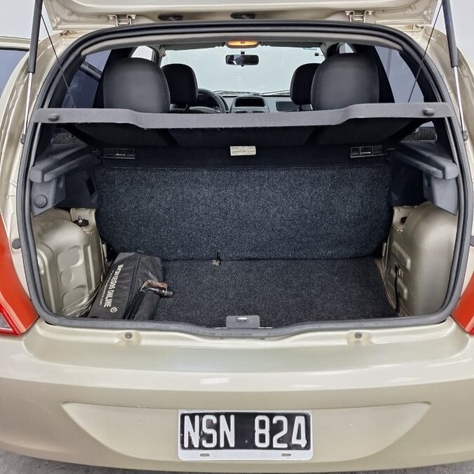 RENAULT CLIO MIO CONFORT PLUS – 2014 -  114.000 KMS
