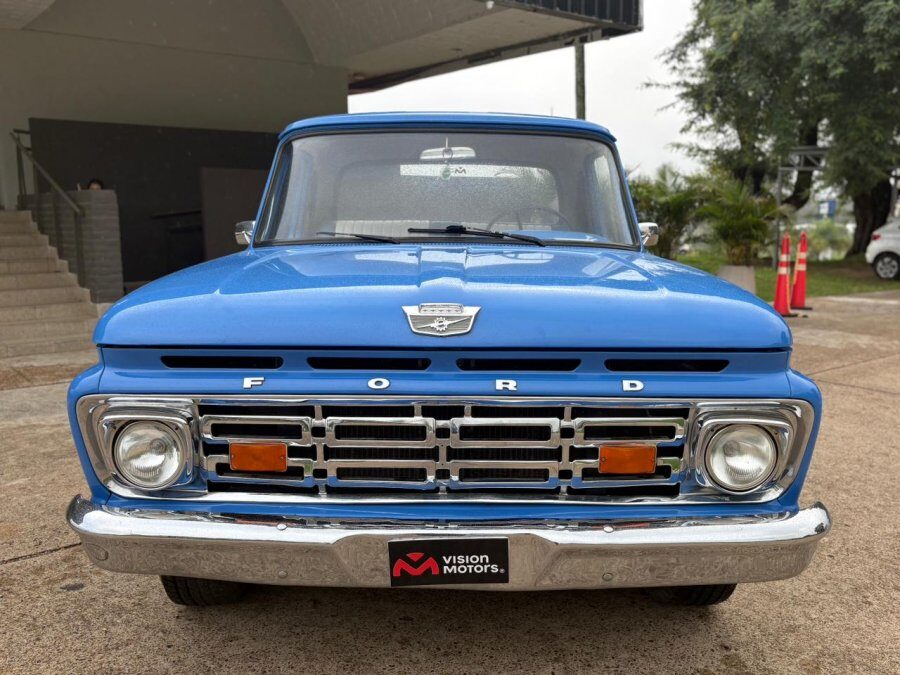 FORD F-100. Recibo vehiculos menor y mayor valor