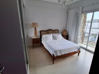 EN VENTA: PROPIEDAD EN ZONA PARQUE