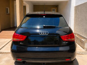AUDI A1 1.2 T FSI ATTRACTION MANUAL - AÑO 2.012