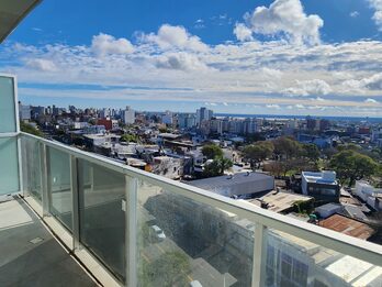 Semipiso en pleno centro EN VENTA  – Calle Alem 866