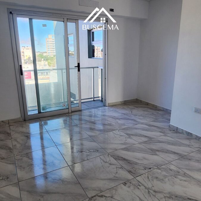 Semipiso en pleno centro EN VENTA  – Calle Alem 866