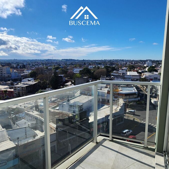 Semipiso en pleno centro EN VENTA  – Calle Alem 866
