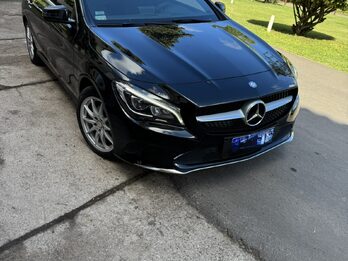 MERCEDES BENZ CLA 200 impecable