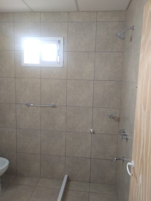SE VENDE CASA EN COLONIA AVELLANEDA