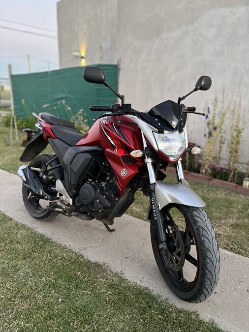 Yamaha FZ 2018