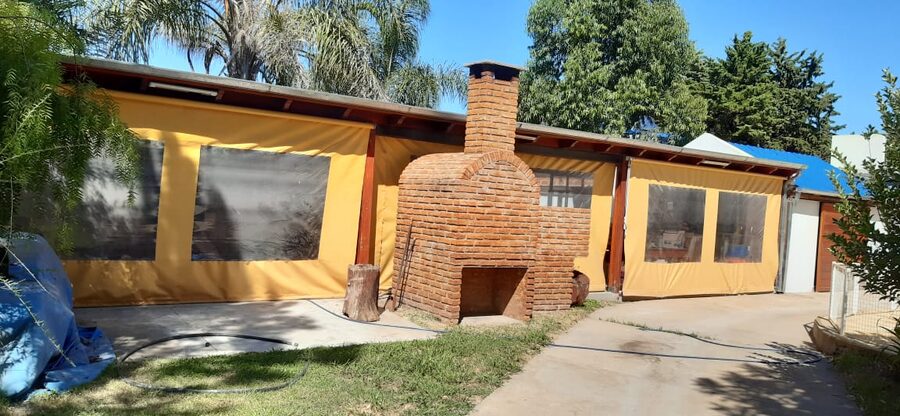 SE VENDE CASA EN  SAUCE MONTRULL