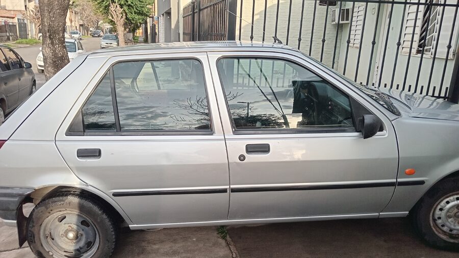 Ford fiesta 95