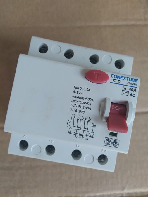 Llave Térmica y disyuntores Trifásica