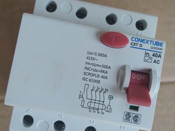 Llave Térmica y disyuntores Trifásica