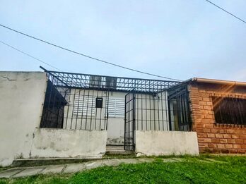 Casa en venta a refaccionar