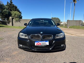BMW  330I SEDAN EXECUTIVE. Recibo vehículo