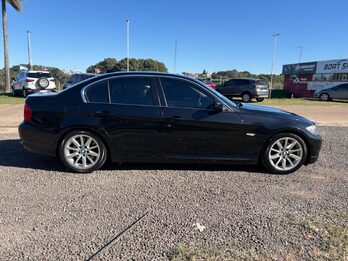BMW  330I SEDAN EXECUTIVE. Recibo vehículo