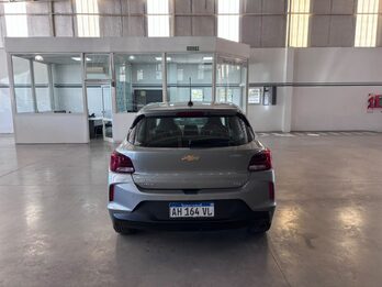 ONIX 1.0T LTZ AT - AÑO 2025 - 9.930KM