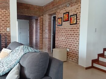 EN VENTA | IMPONENTE CASA MODERNA EN LOTEO SANTA MARÍA + LOTE DE  627MT2