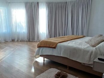 EN VENTA | IMPONENTE CASA MODERNA EN LOTEO SANTA MARÍA + LOTE DE  627MT2