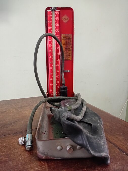 Tensiómetro Antiguo.