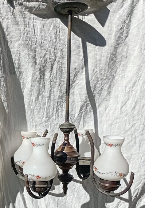 Vendo 2 hermosas luminarias.