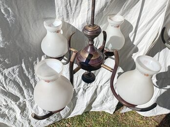 Vendo 2 hermosas luminarias.