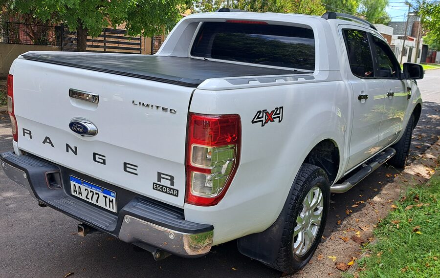 FORD RANGER LIMITED 4X4 MANUAL 2016 HERMOSAAA
