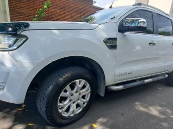 FORD RANGER LIMITED 4X4 MANUAL 2016 HERMOSAAA