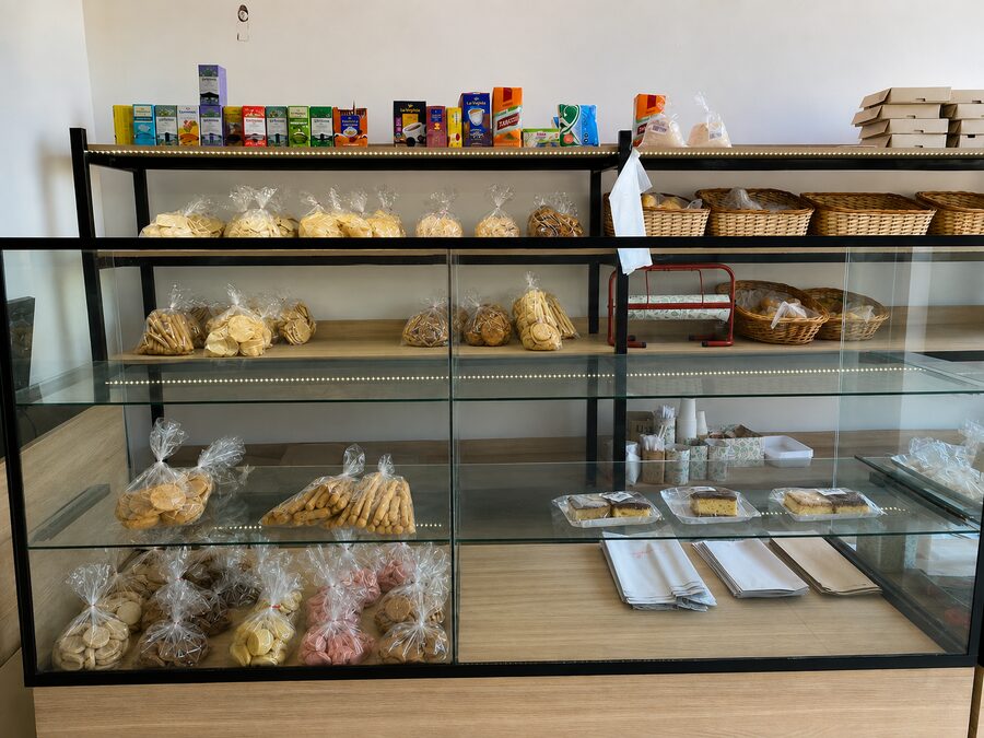 Vendo mobiliario completo de panadería