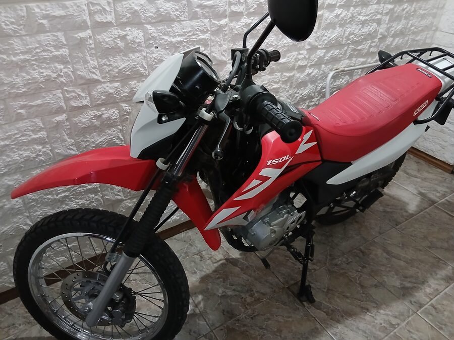 Vendo honda xr 150 de primera mano