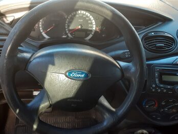 Vendo Ford focus one ambiente 2009