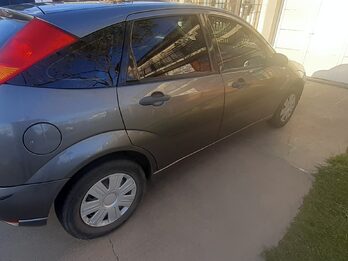 Vendo Ford focus one ambiente 2009