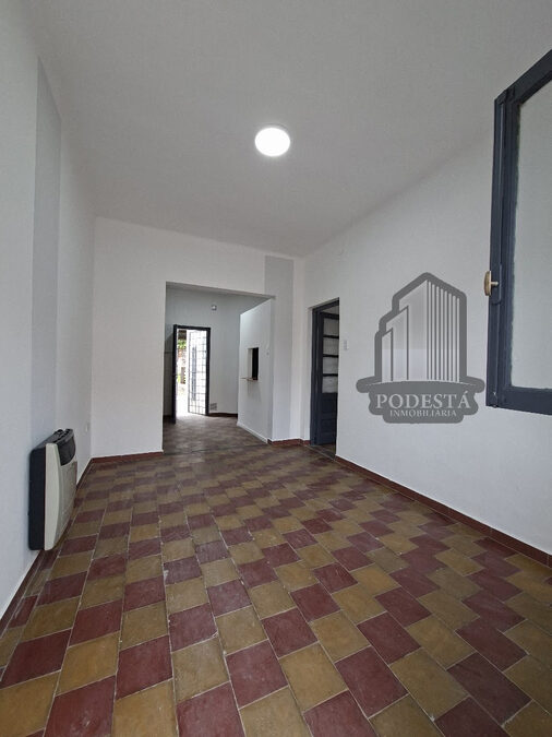 Casa 3 dormitorios calle Jujuy y Marco sastre