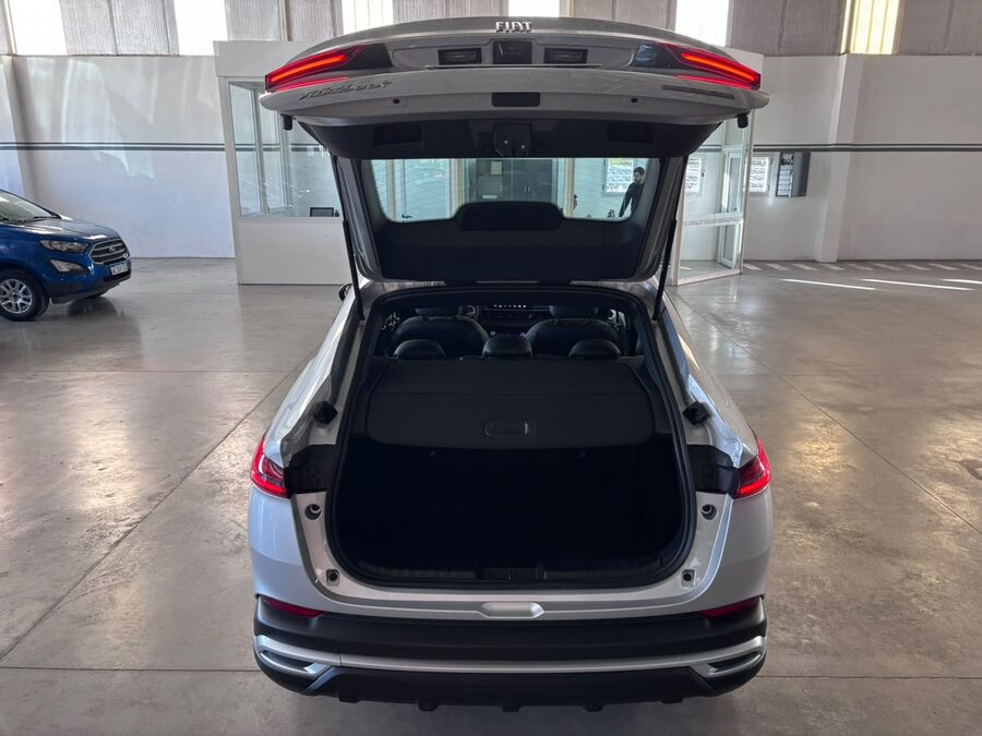 FIAT FASTBACK TURBO 270 AT6 (175CV) - AÑO 2025 - 13.346KM